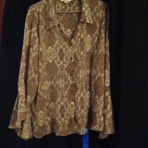 Dress Barn shirt w bell sleeves